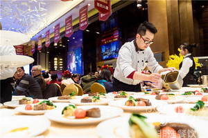 龙湖地产高端西式即位上餐